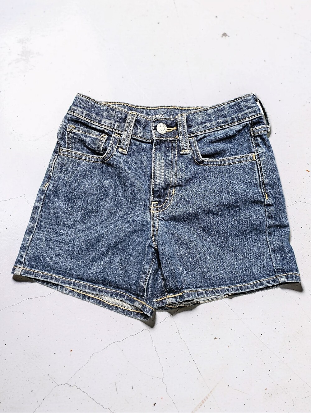 OLD NAVY Denim Jean Shorts - Blue Wash. Size 8. Excellent Condition!